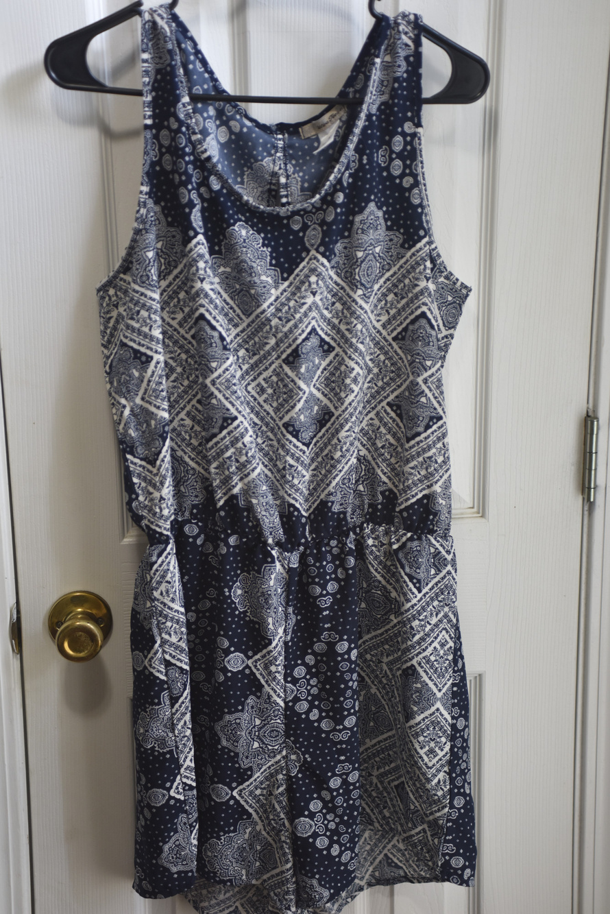 Ultra Teeze Paisley Print Sleeveless Tank Jumper Navy White Size M LSC352